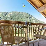 - Premium Mountain&garden 아파트호텔 4*