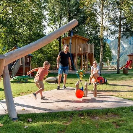 - Premium Mountain&garden Майргофен