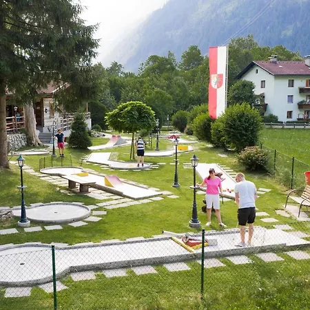 - Premium Mountain&garden 4* Mayrhofen