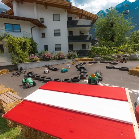 - Premium Mountain&garden Aparthotel