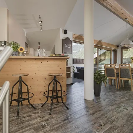 - Premium Mountain&garden Aparthotel Mayrhofen