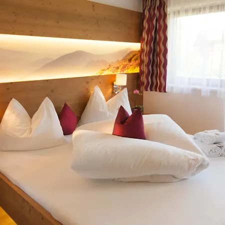 - Premium Mountain&garden Hotel apartamentowy Mayrhofen