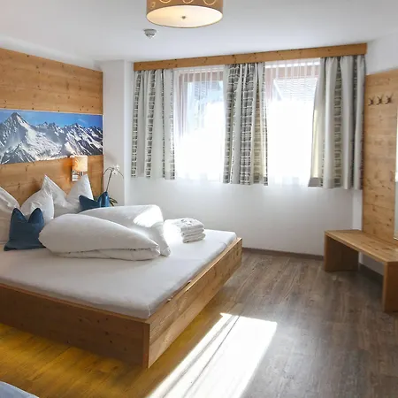- Premium Mountain&garden Aparthotel Mayrhofen