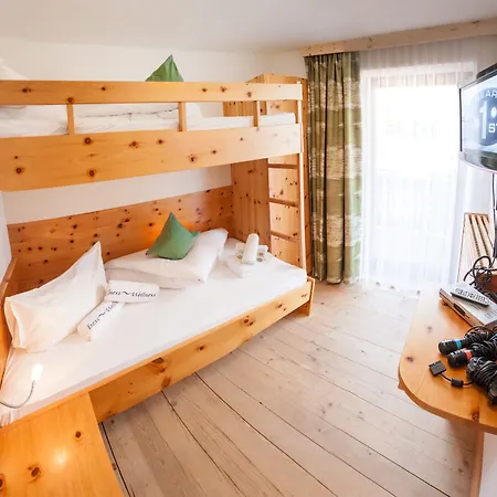 - Premium Mountain&garden 4* Mayrhofen