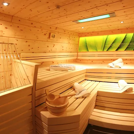 - Premium Mountain&garden Aparthotel 4*