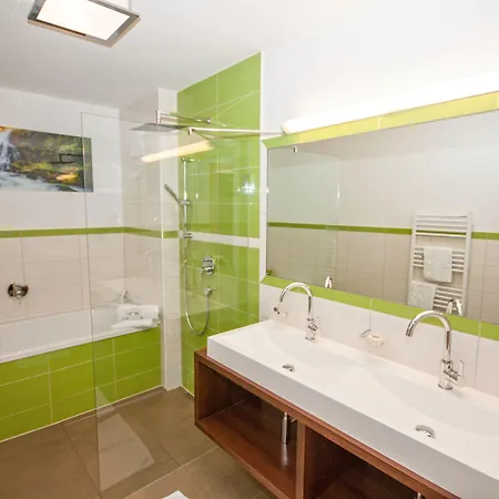 - Premium Mountain&garden Aparthotel