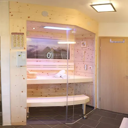 - Premium Mountain&garden