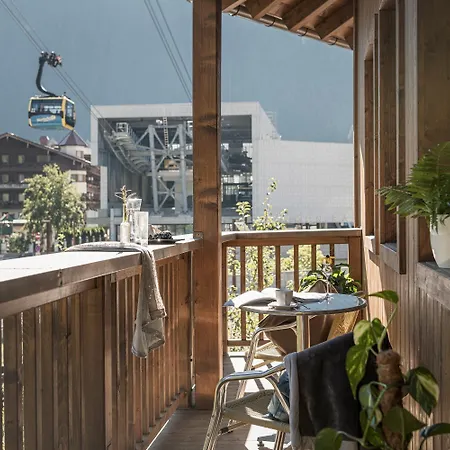 – Premium Mountain&garden 4*