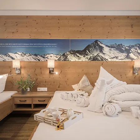 - Premium Mountain&garden