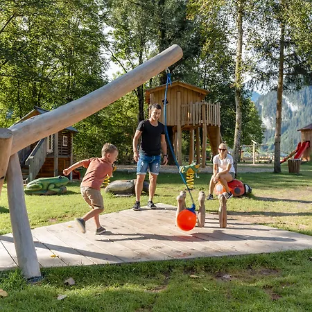 – Premium Mountain&garden 4* Mayrhofen