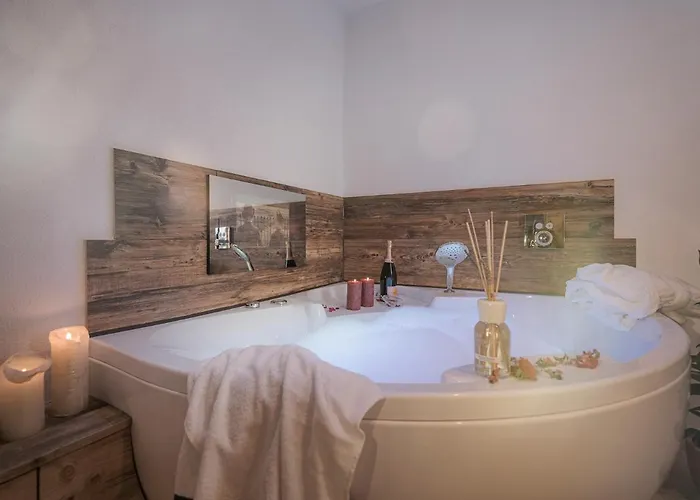 - Premium Mountain&garden Apartahotel 4*