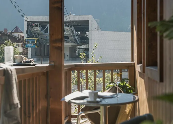 - Premium Mountain&garden Apartahotel