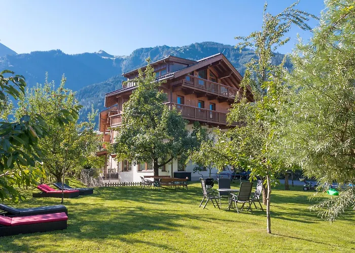 - Premium Mountain&garden Aparthotel Mayrhofen