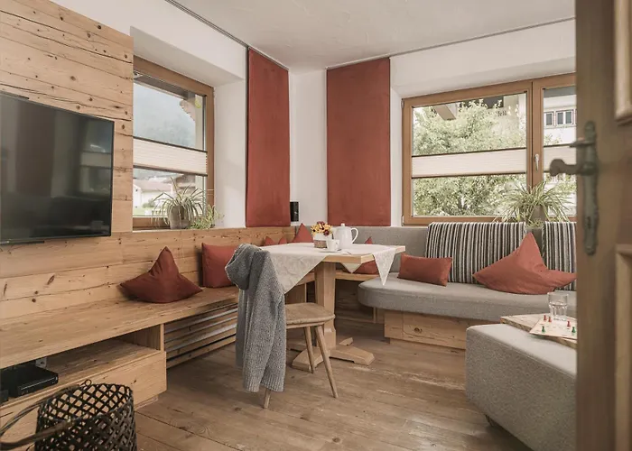 - Premium Mountain&garden 4* Mayrhofen