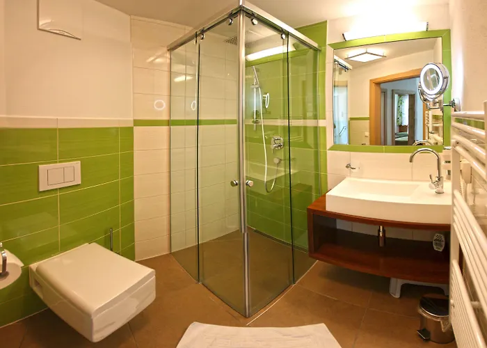 - Premium Mountain&garden 4* Mayrhofen