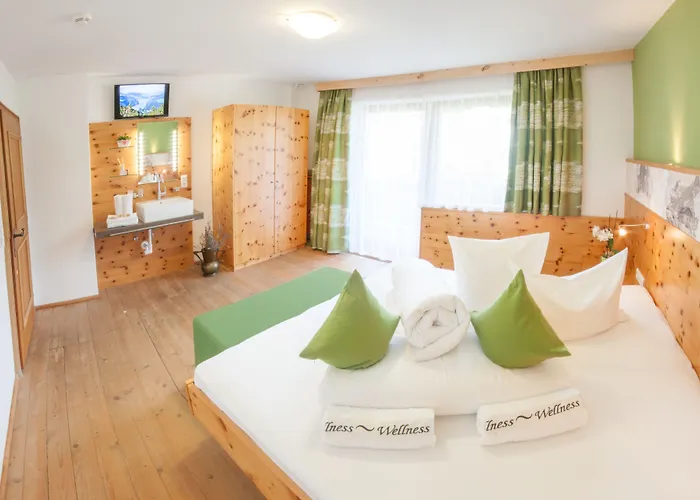 - Premium Mountain&garden Apartahotel 4*