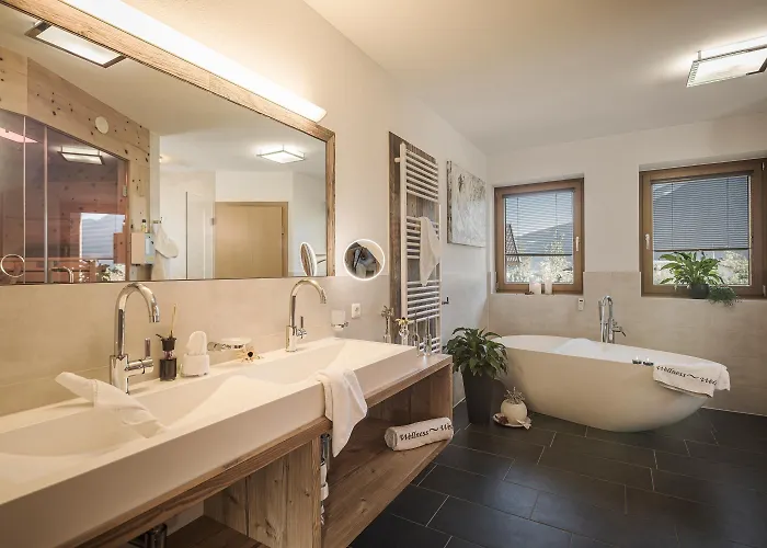 - Premium Mountain&garden