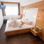 Apart Central 4*