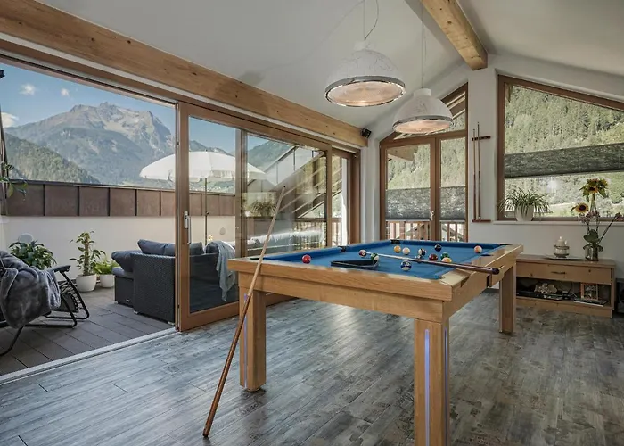 - Premium Mountain&garden 4* Майрхофен