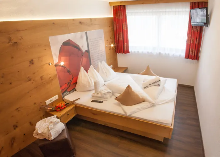 - Premium Mountain&garden