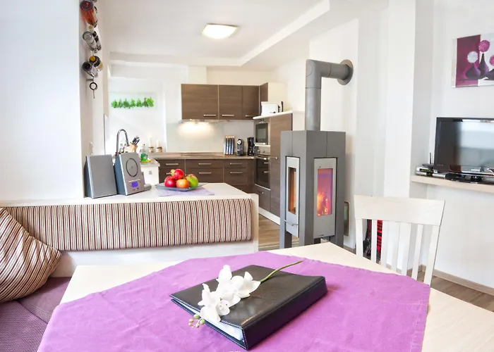 - Premium Mountain&garden