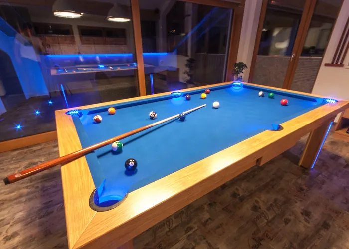 - Premium Mountain&garden 4* Майрхофен